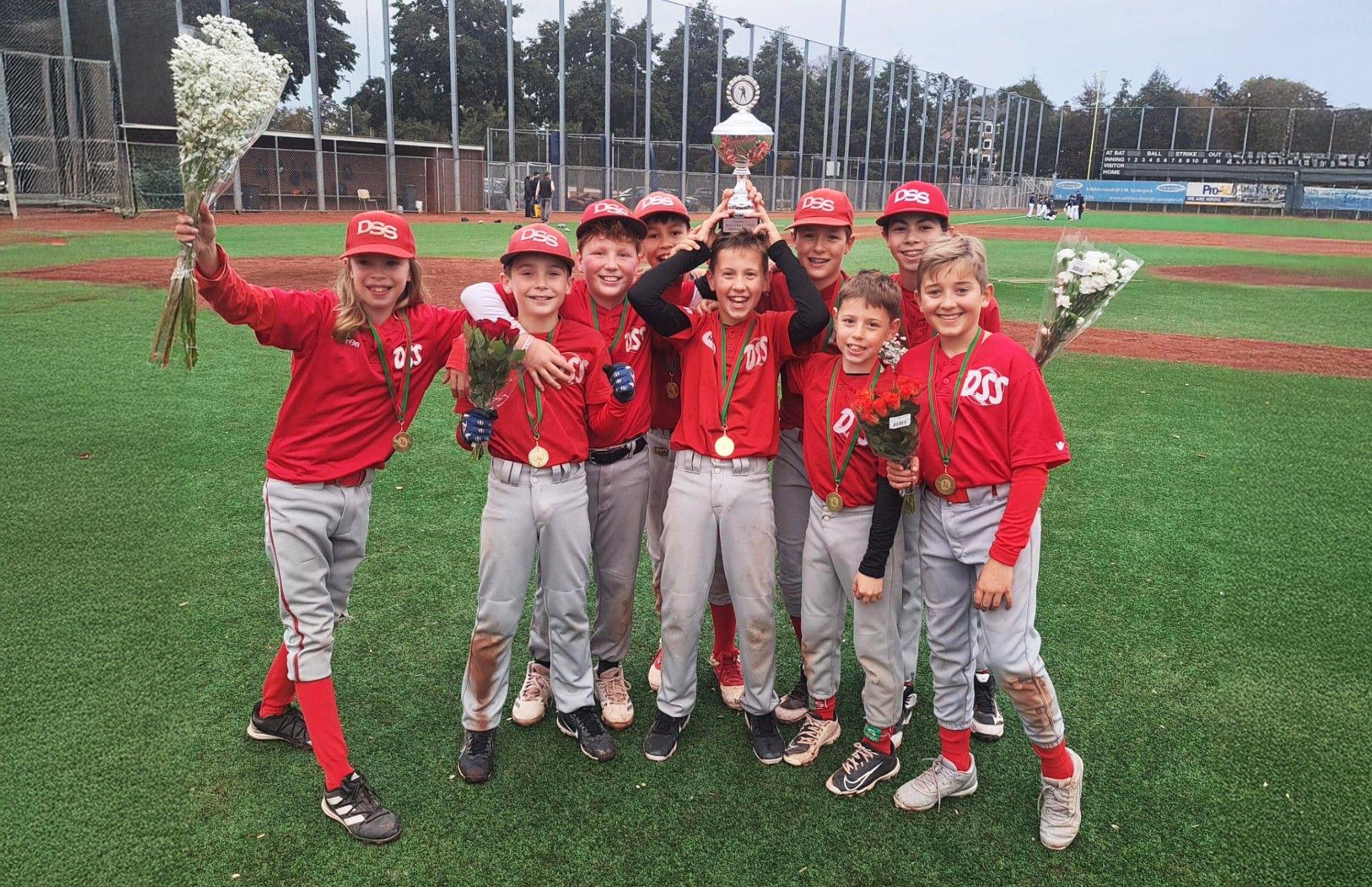 U12-1 voor de derde keer op rij kampioen tweede klasse